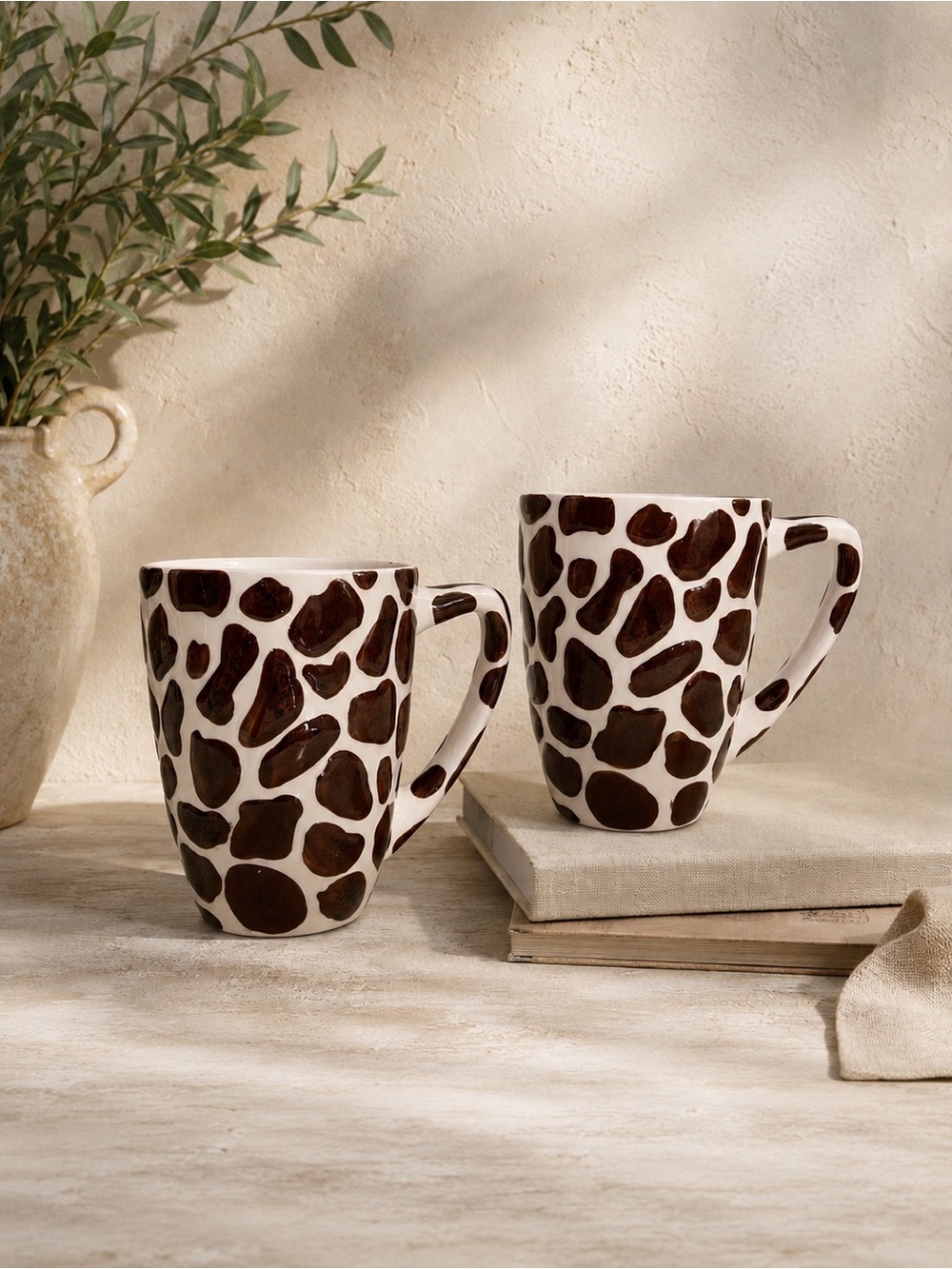 Laurie Gates Giraffe Print Mugs Set of 2